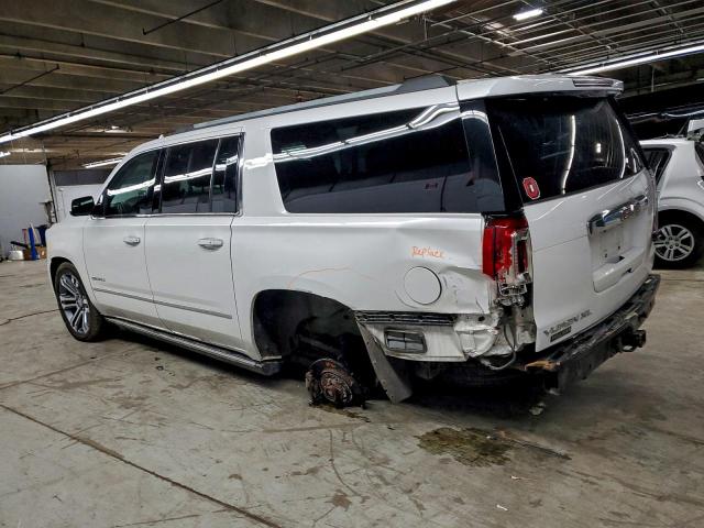 GMC Yukon Denali Image 2