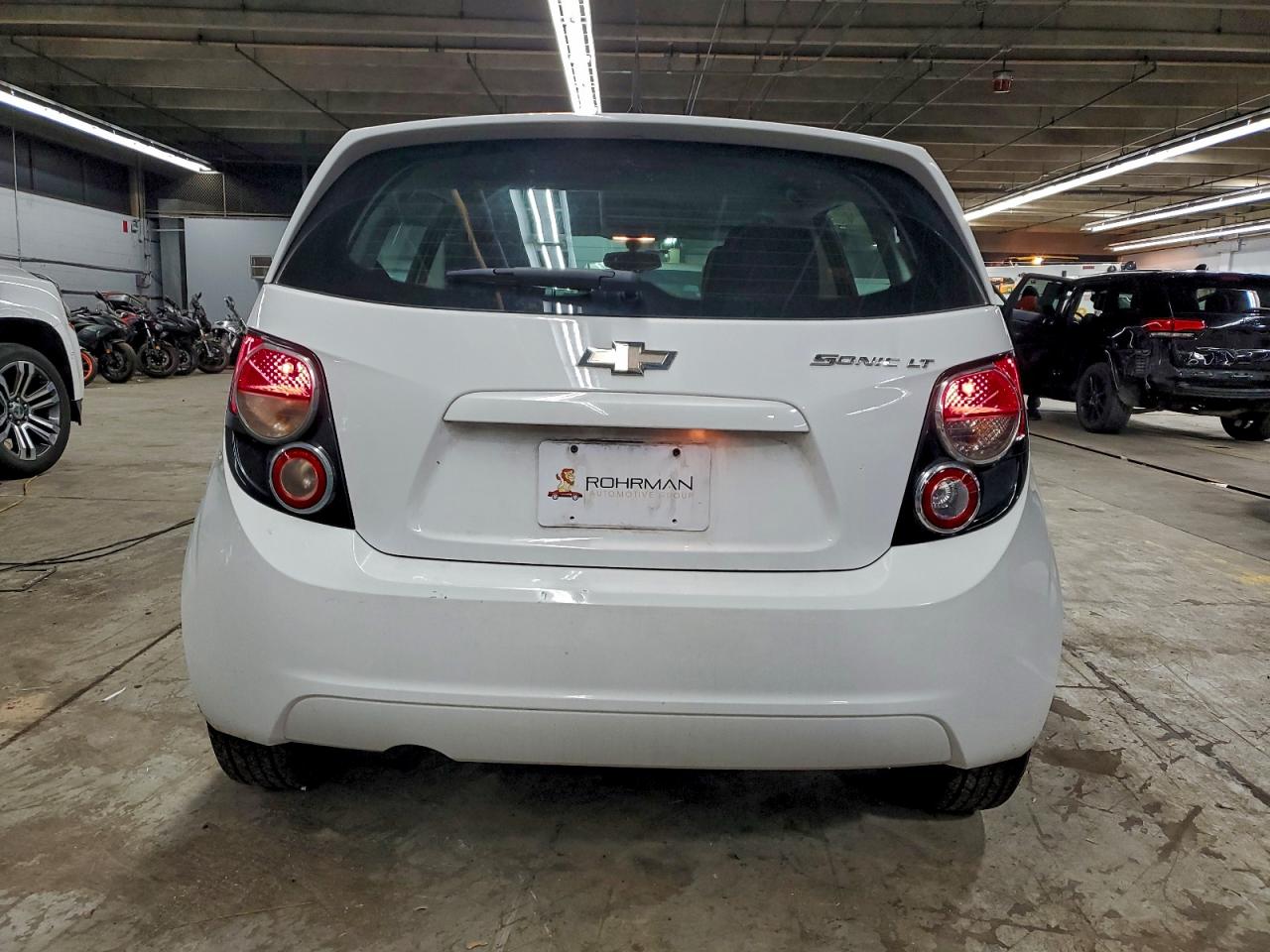 Chevrolet Sonic Lt Image 7