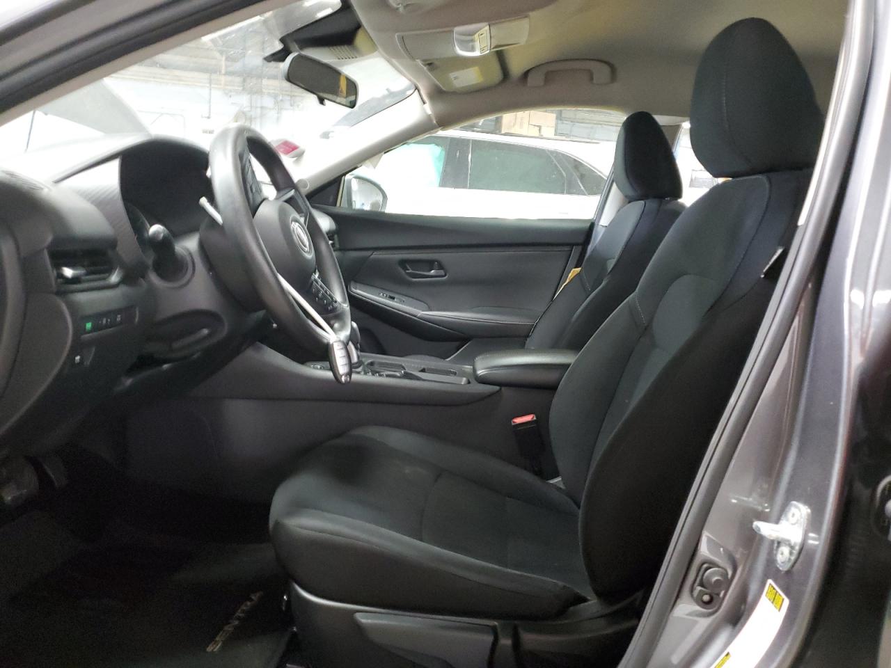 Nissan Sentra S Image 5