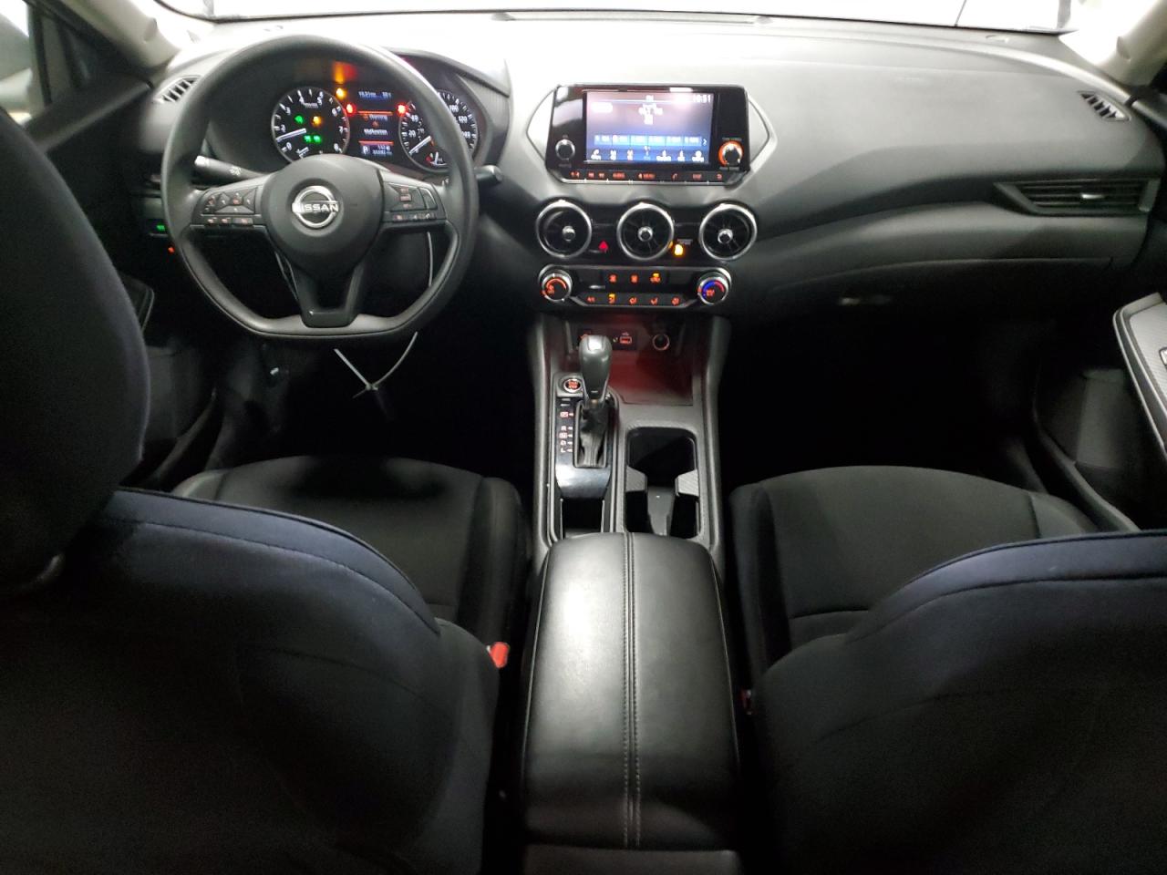 Nissan Sentra S Image 3