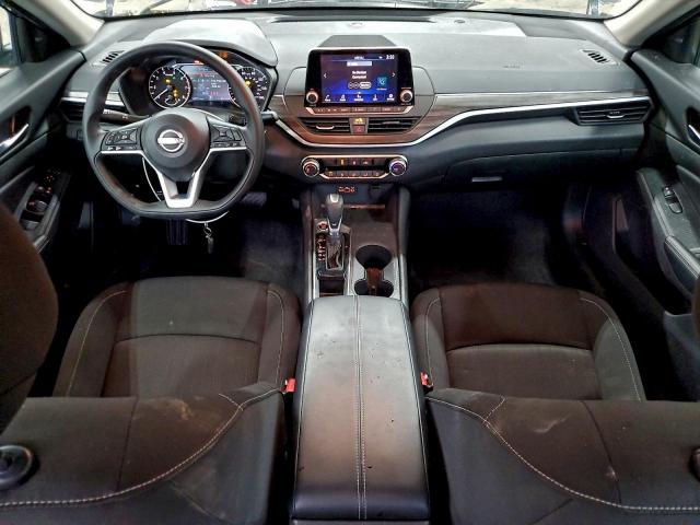 Nissan Altima Sv Image 10