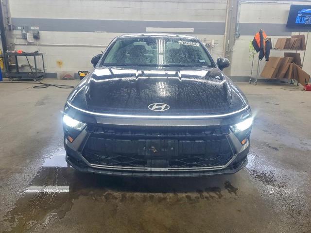 Hyundai SONATA Hybrid Image 4