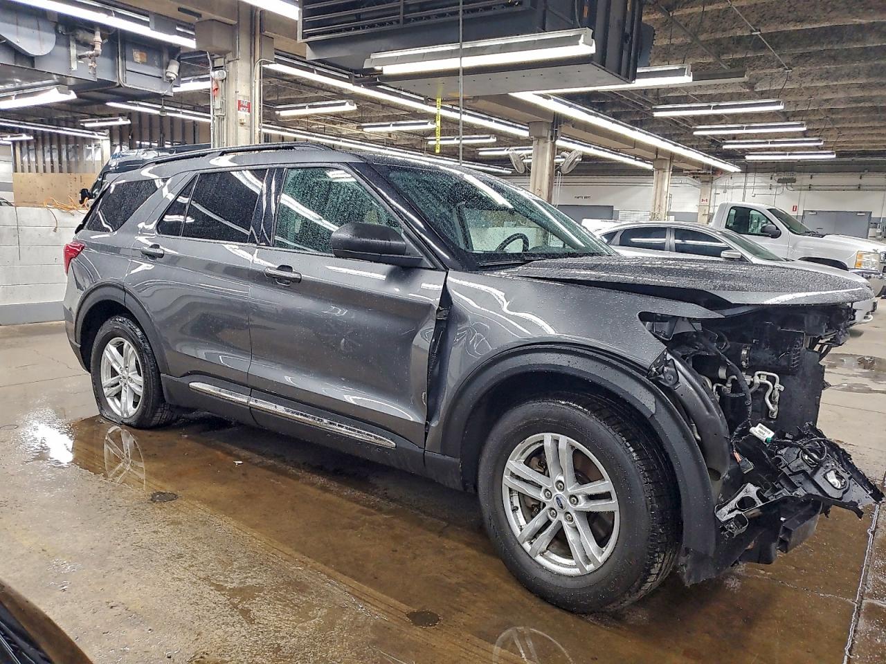 Ford Explorer Xlt Image 3