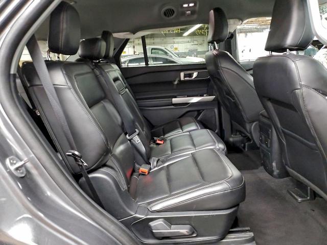 Ford Explorer Xlt Image 9