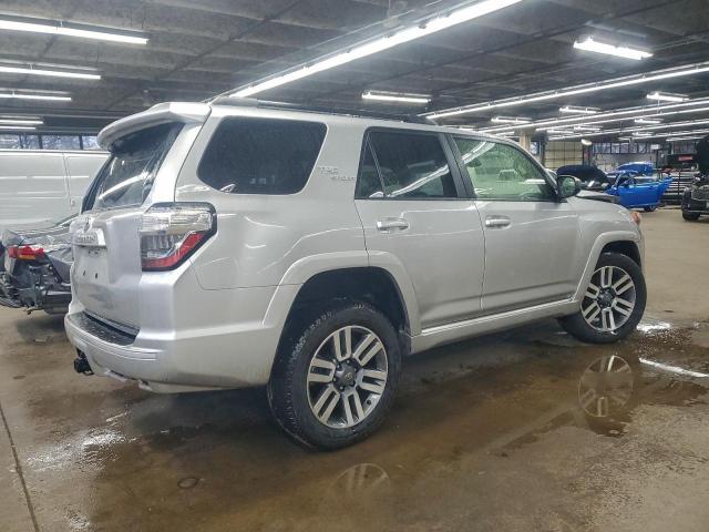 Toyota 4Runner Trd Sport Image 3