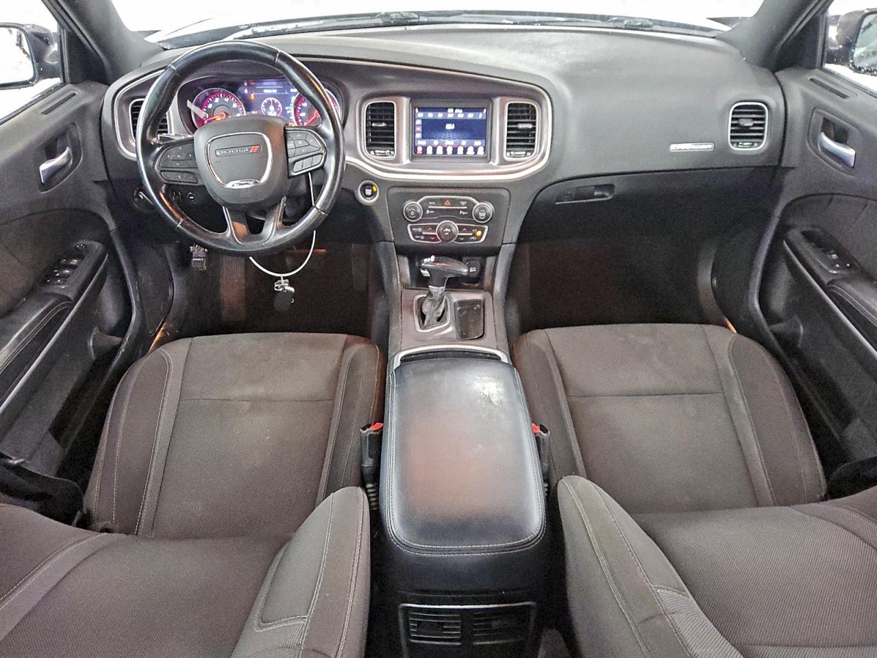 Dodge Charger Sxt Image 8