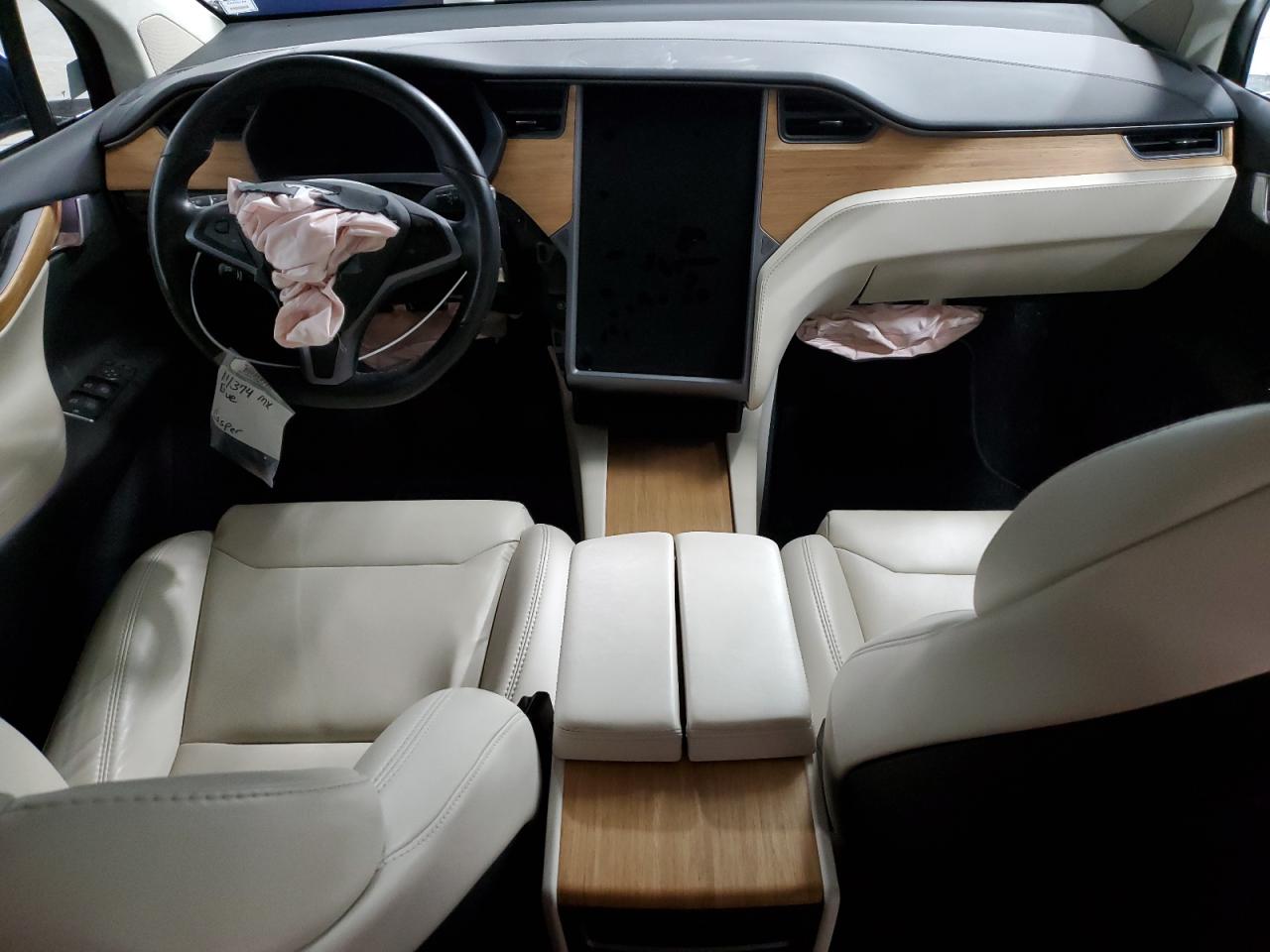 Tesla Model X Image 5