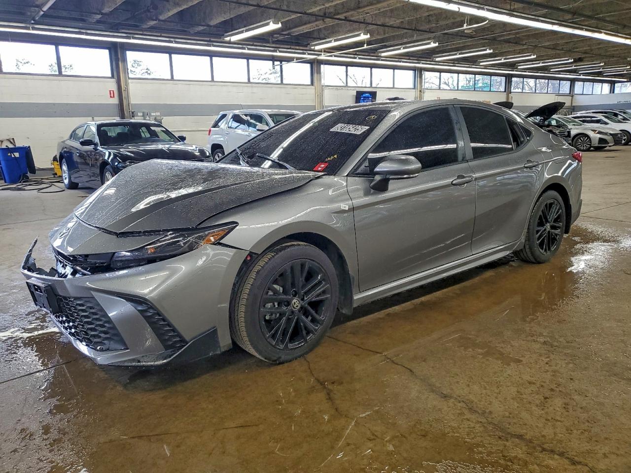 Toyota Camry Xse Image 1