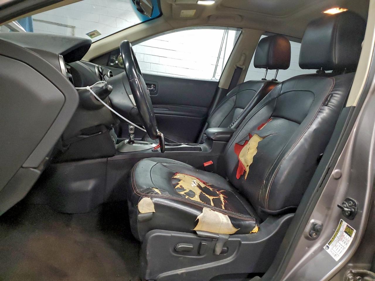 Nissan Rogue S Image 10