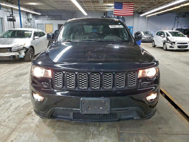 Jeep Grand Cherokee Laredo Image 4
