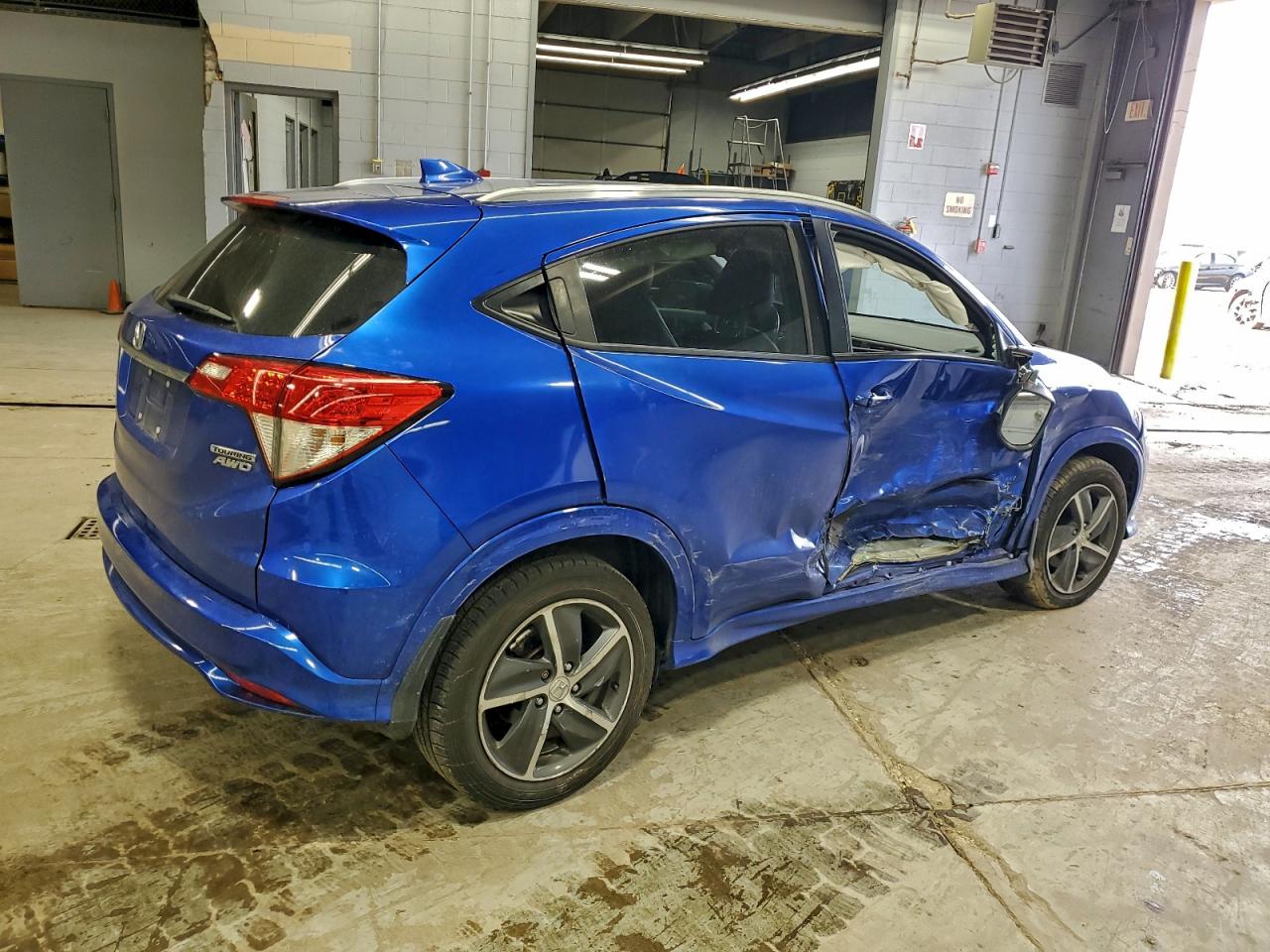 Honda HR-V Touring Image 5