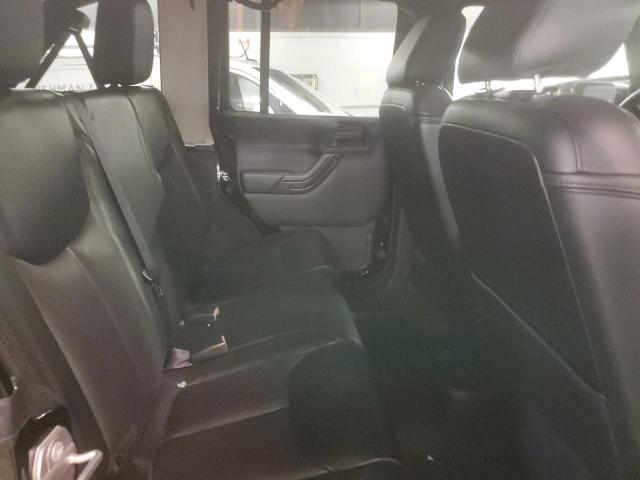 Jeep Wrangler Sahara Image 9