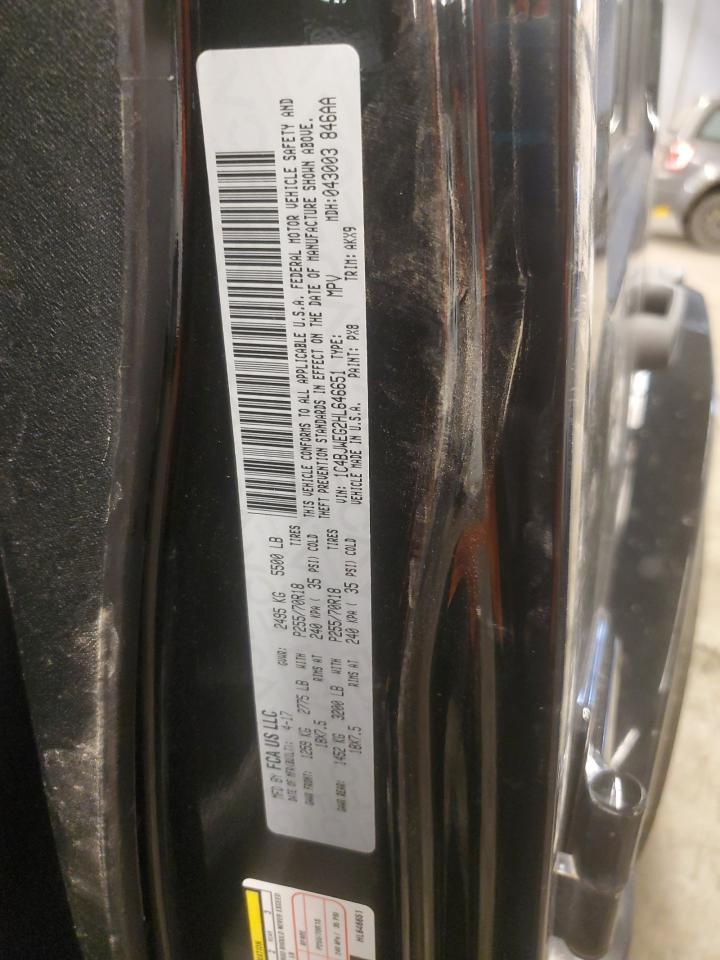 Jeep Wrangler Sahara Image 7