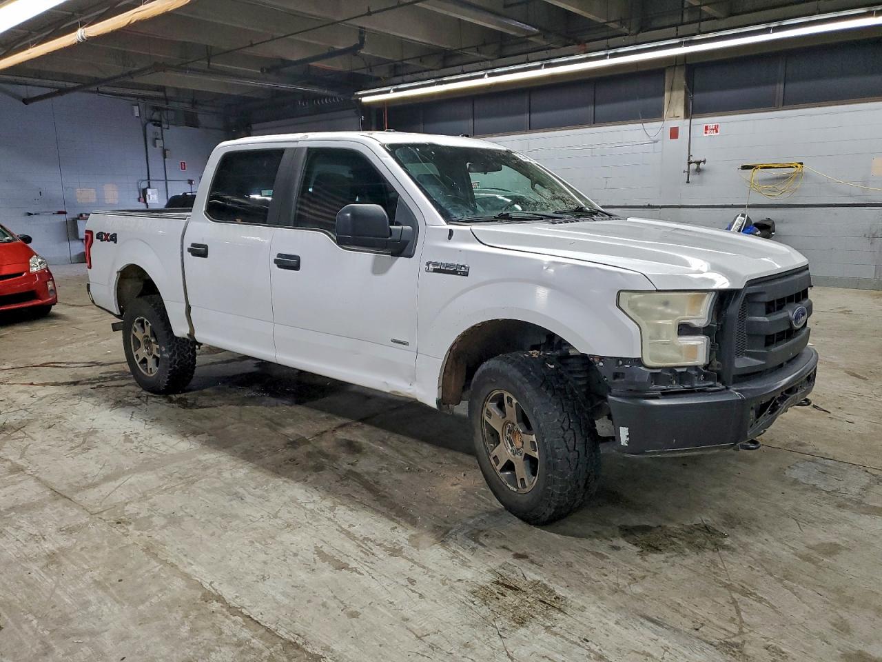 Ford F-150 Supercrew Image 11