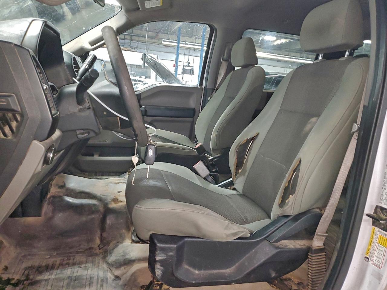 Ford F-150 Supercrew Image 7