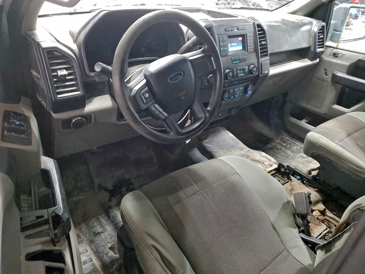 Ford F-150 Supercrew Image 2