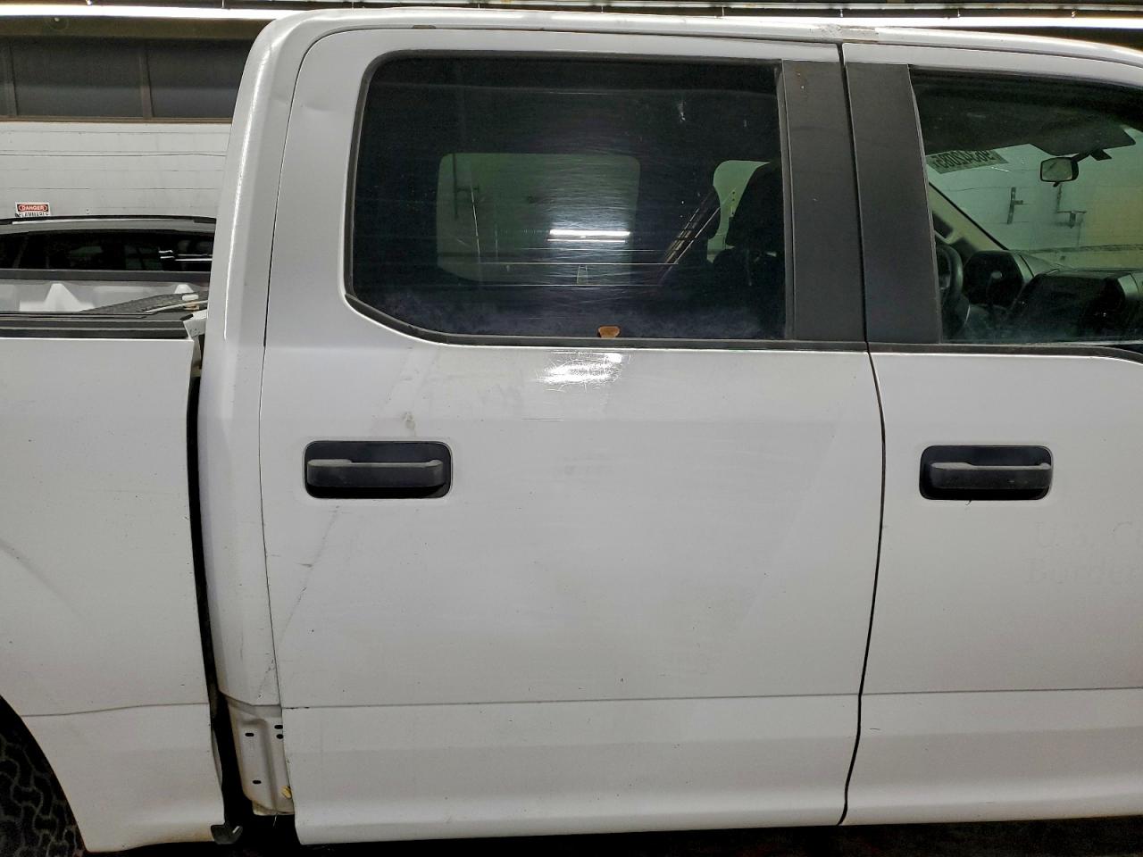 Ford F-150 Supercrew Image 12