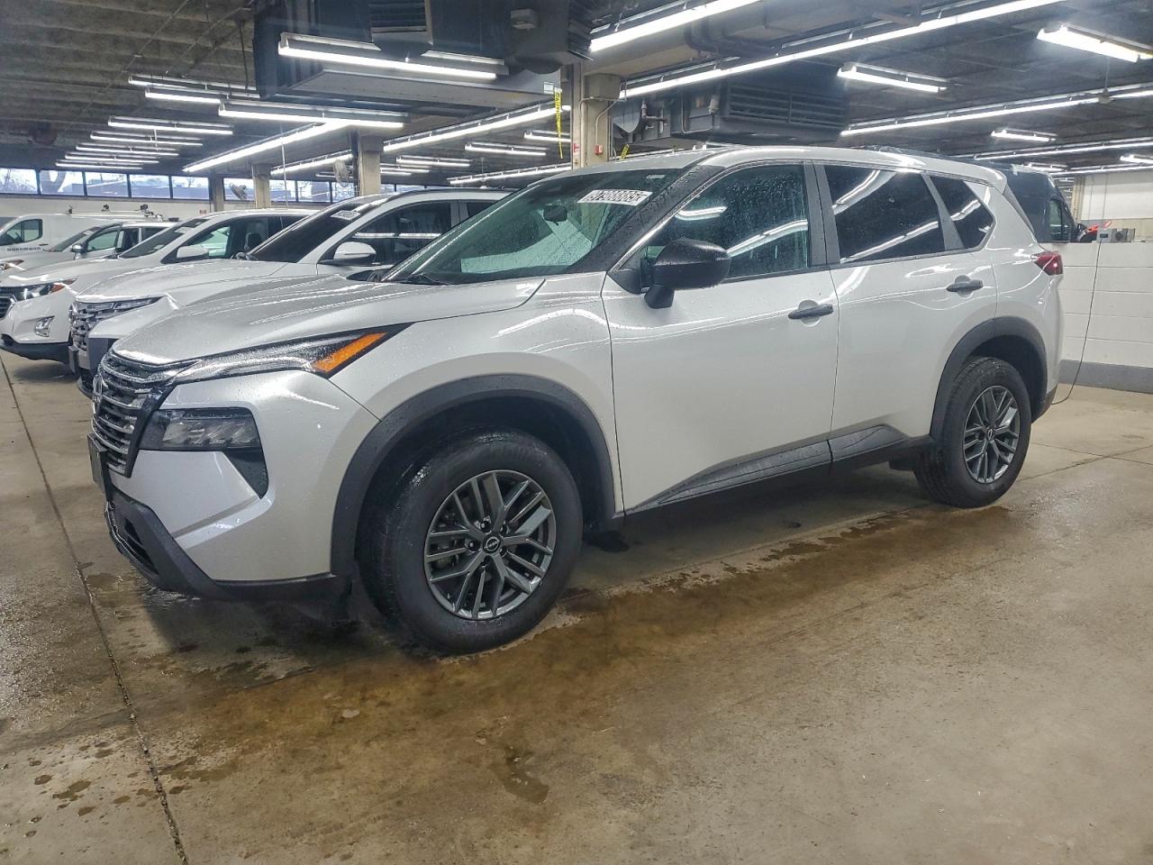 Nissan Rogue S Image 1