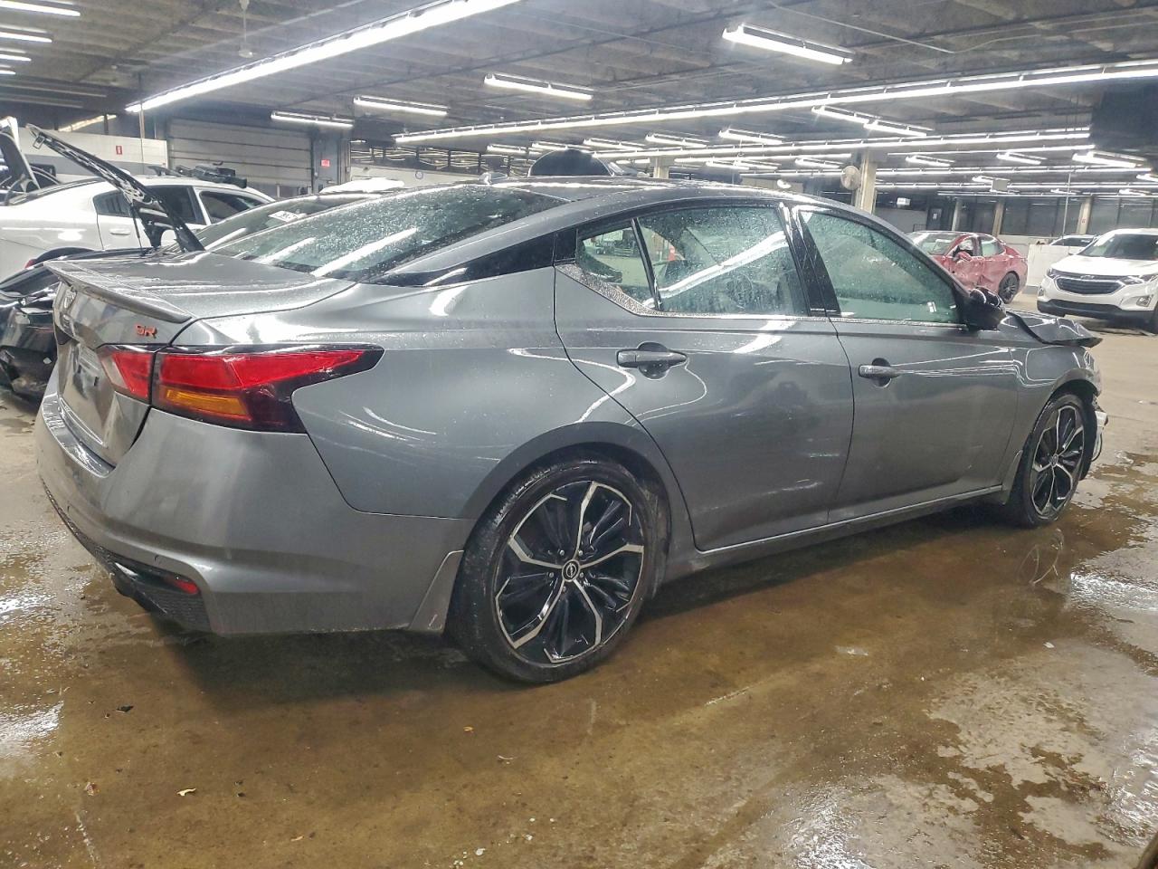 Nissan Altima Sr Image 4