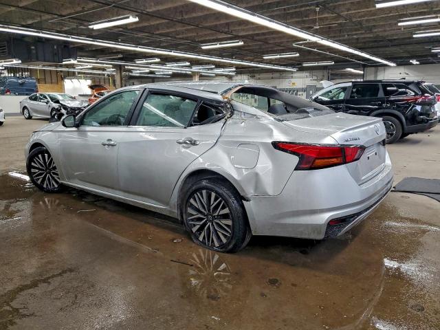 Nissan Altima Sv Image 11