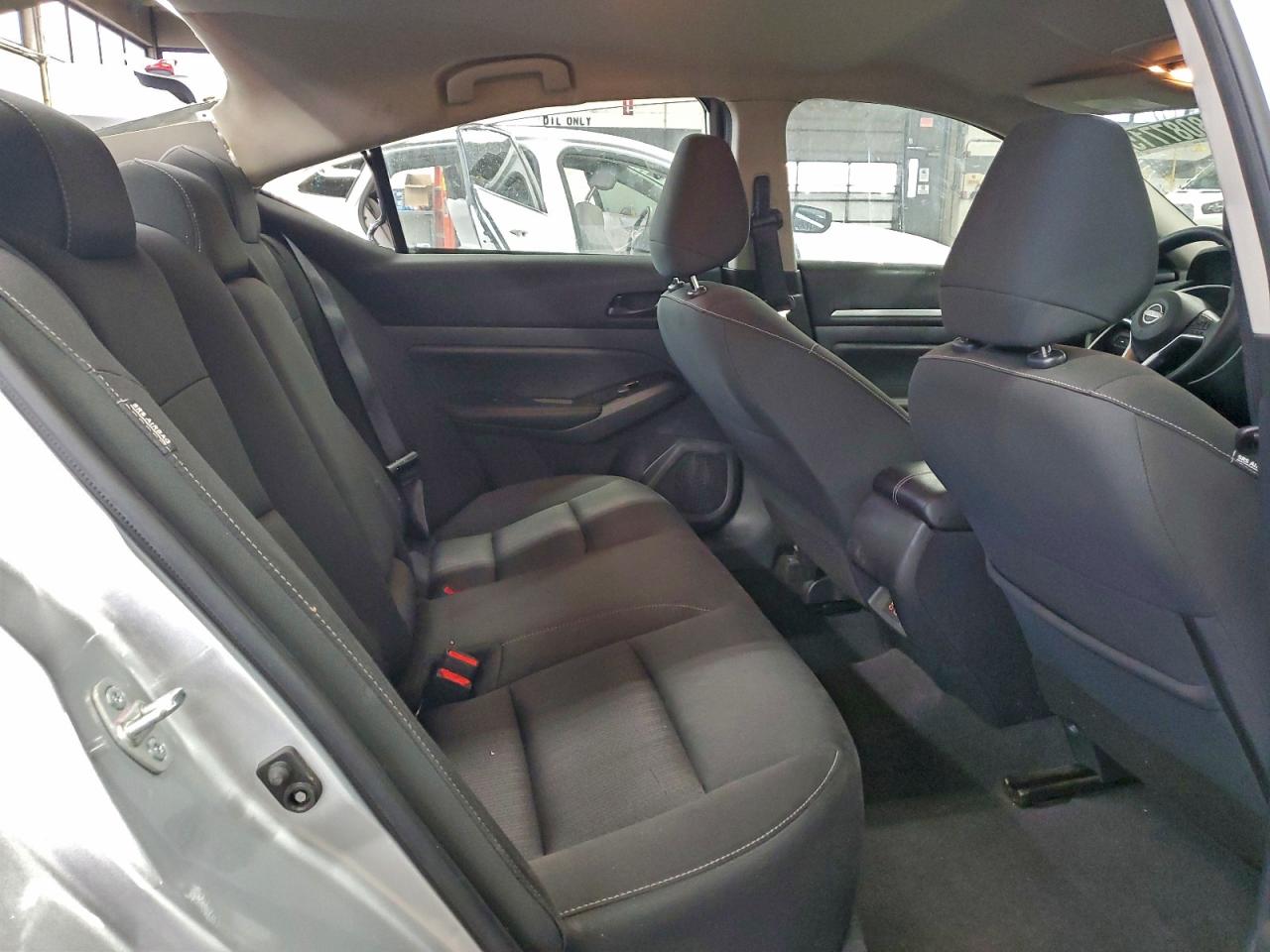 Nissan Altima Sv Image 2