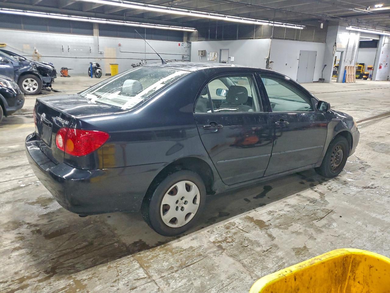 Toyota Corolla Ce Image 10