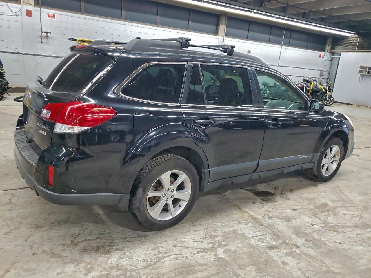 Subaru Outback 2.5i Premium Image 6