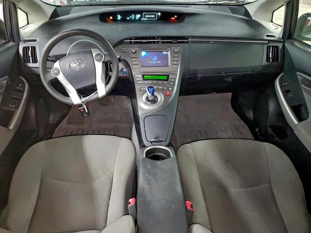 Toyota Prius Image 6