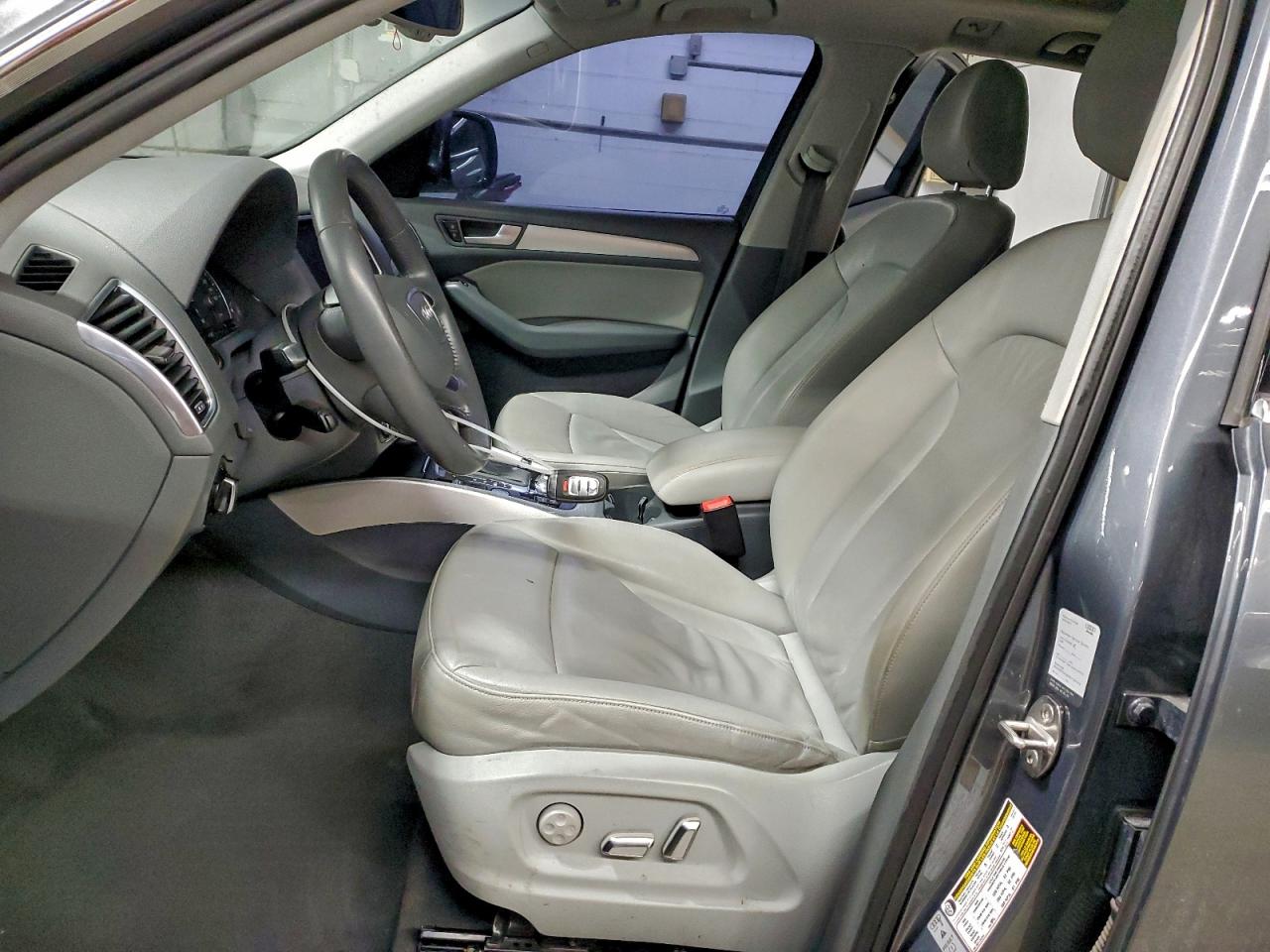 Audi Q5 Premium Plus Image 5