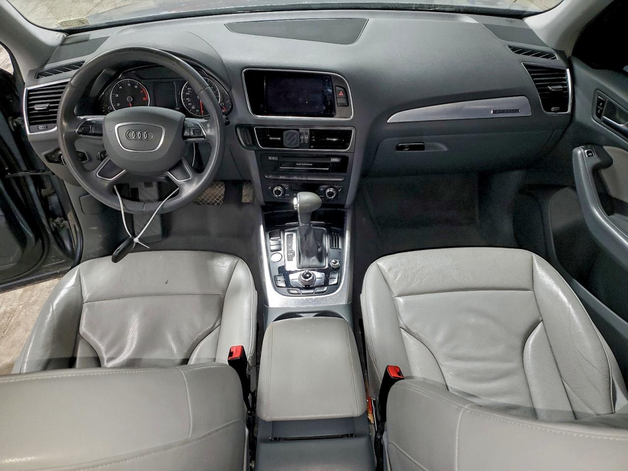 Audi Q5 Premium Plus Image 9