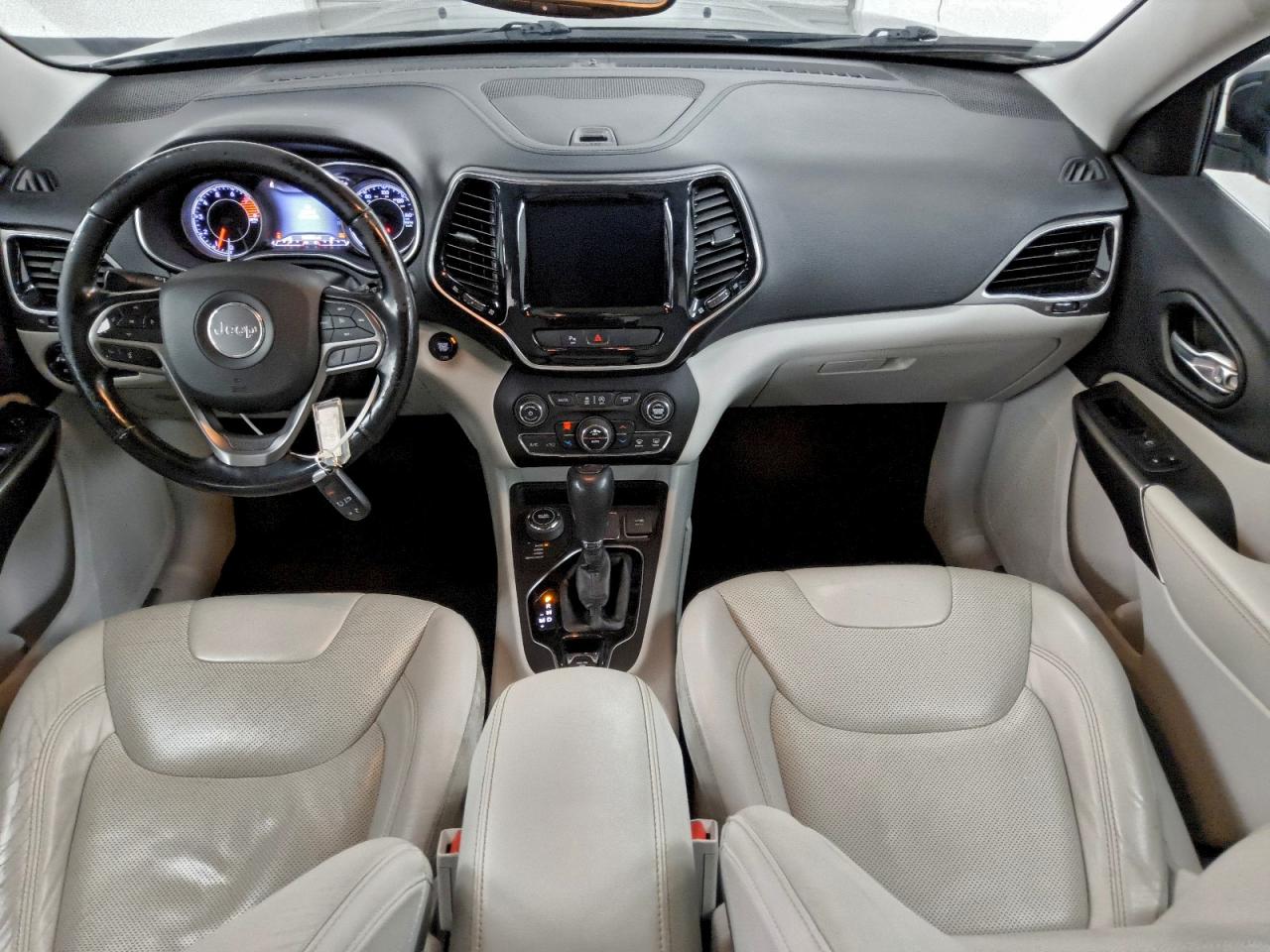 Jeep Grand Cherokee Limited Image 9