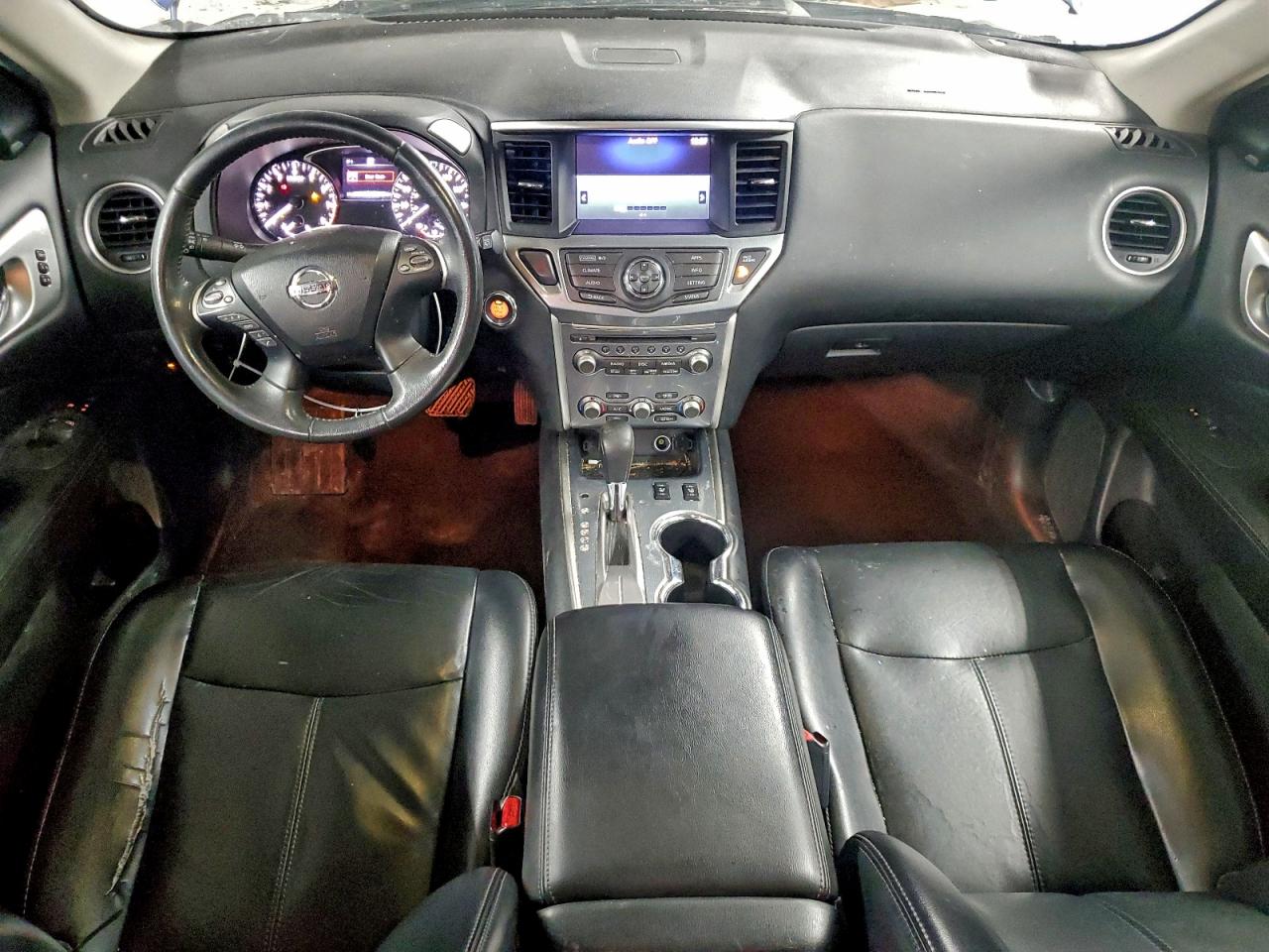 Nissan Pathfinder S Image 7