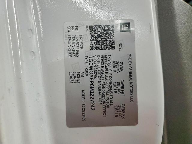 Chevrolet Express Image 8