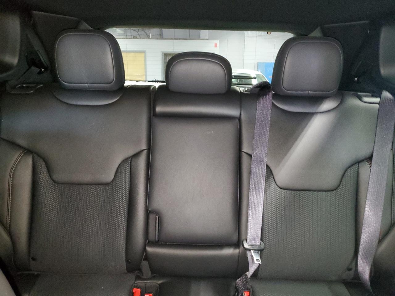 Jeep Compass Trailhawk Image 11