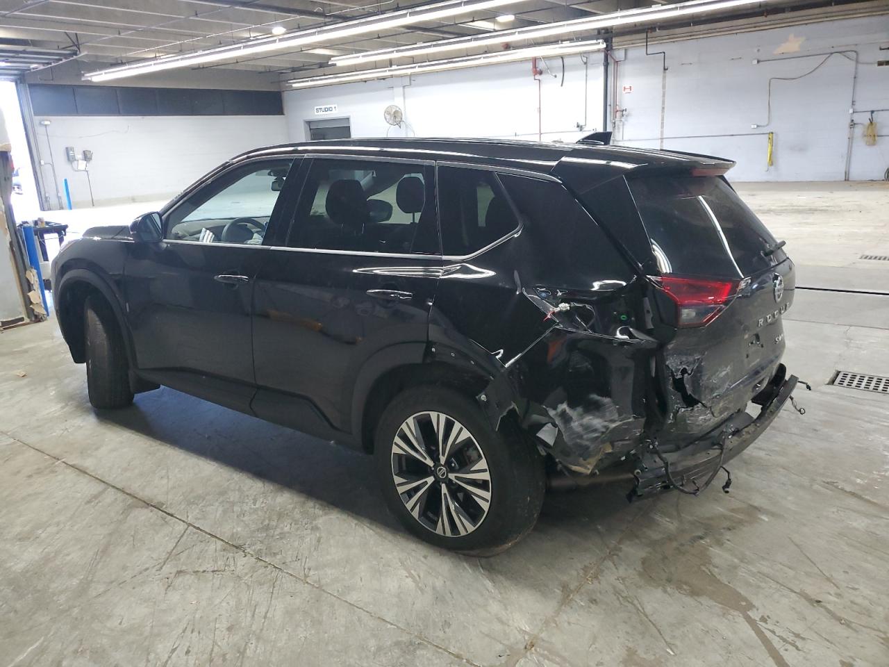 Nissan Rogue Sv Image 2