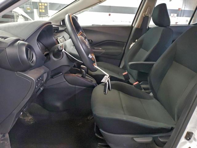 Nissan Kicks S Image 7