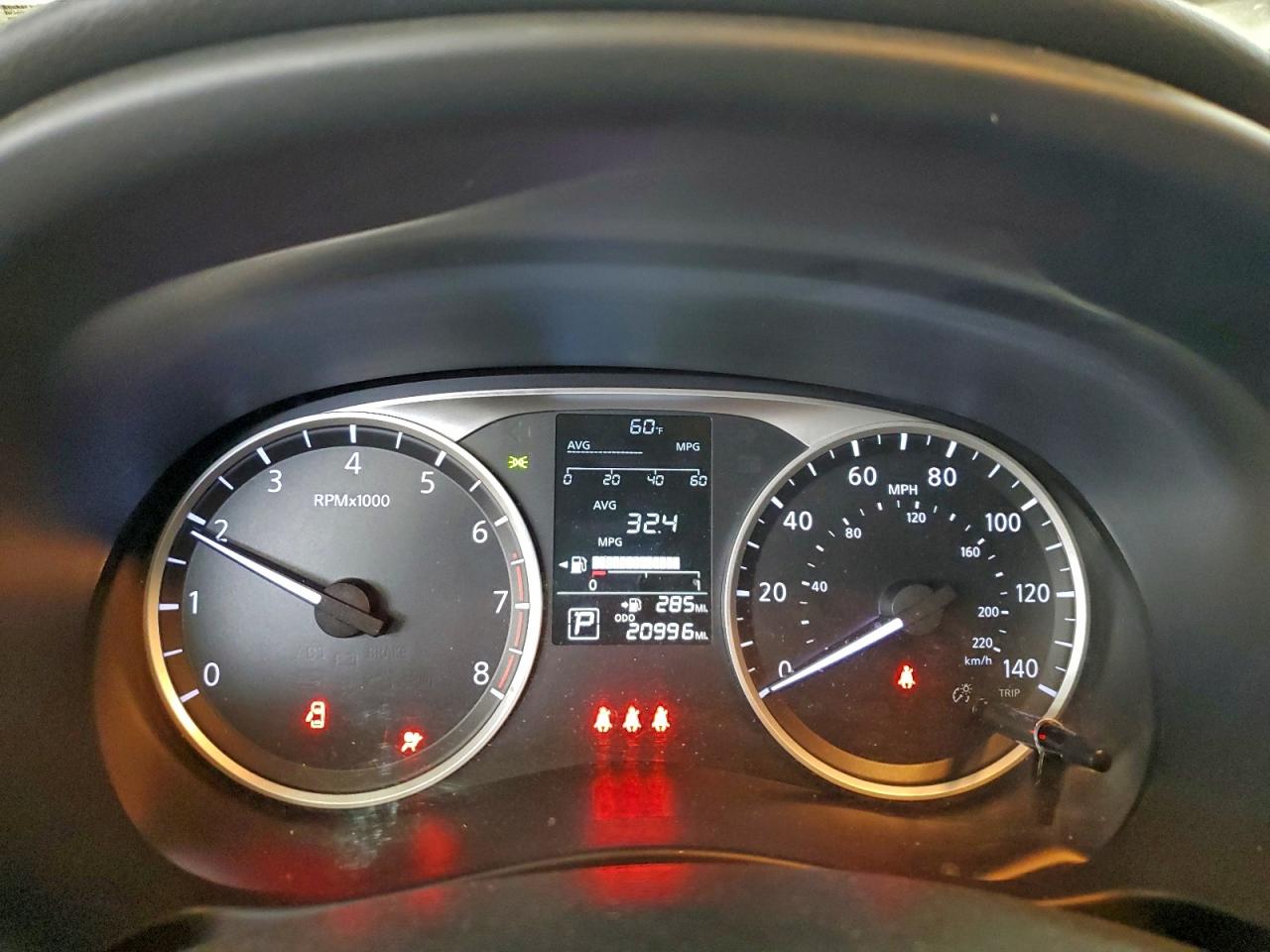 Nissan Kicks S Image 5