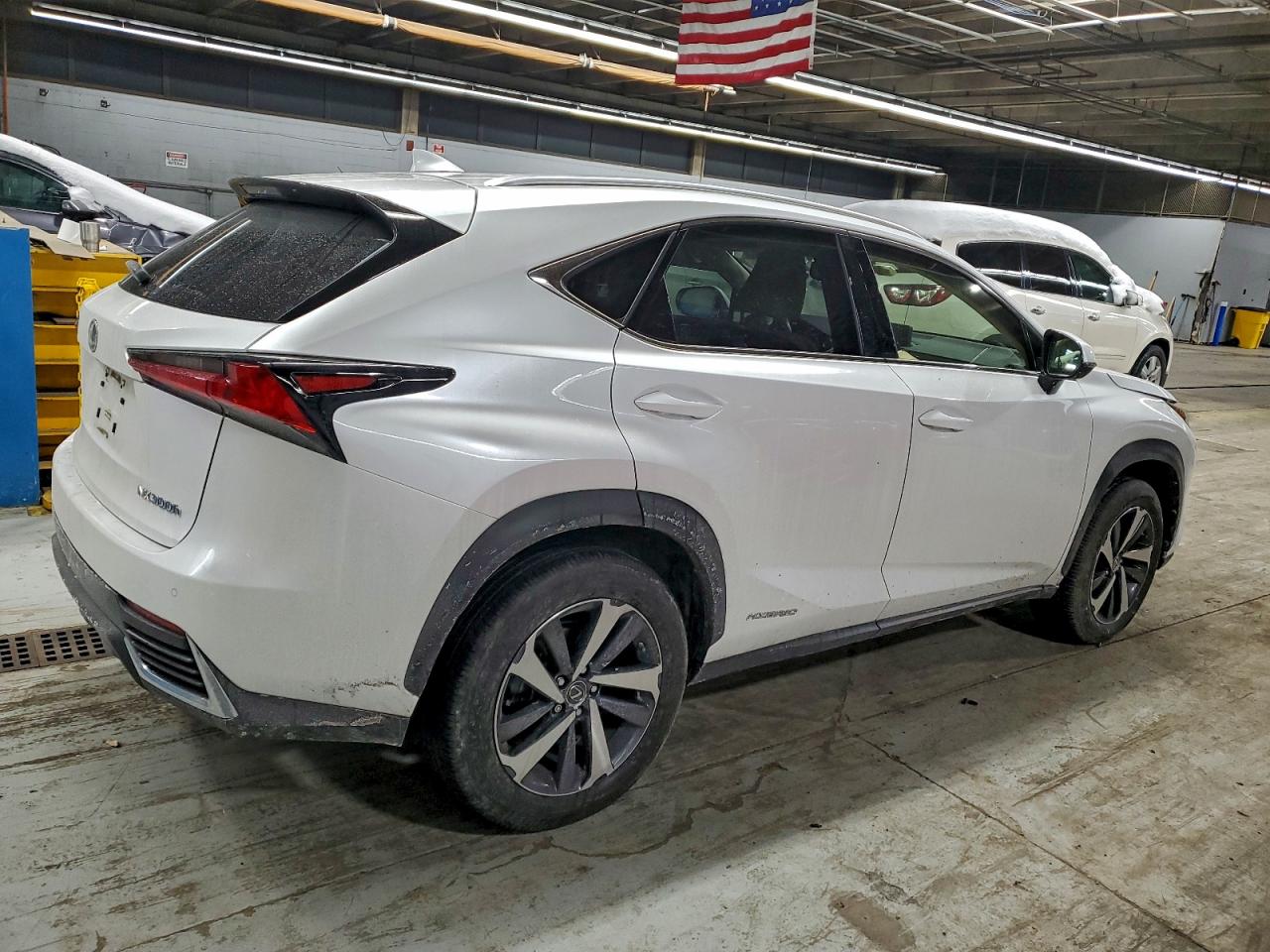 Lexus NX 300h Image 5