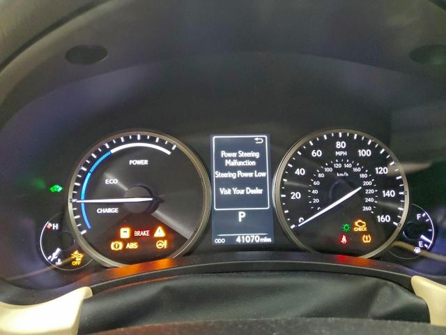 Lexus NX 300h Image 12