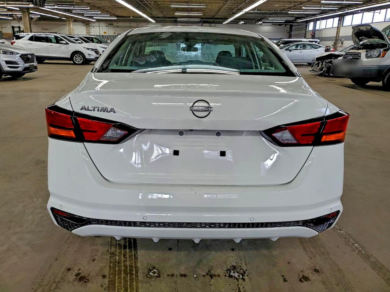 Nissan Altima Sv Image 12