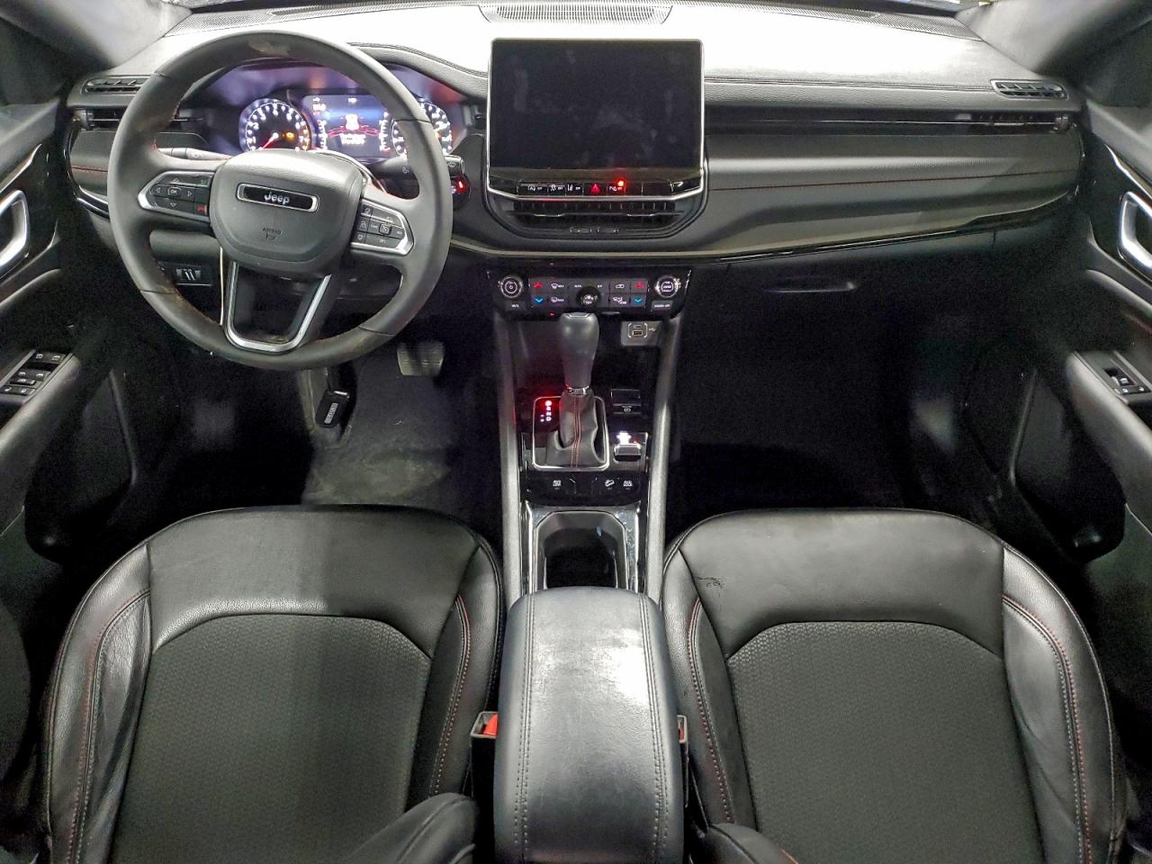 Jeep Compass Trailhawk Image 10