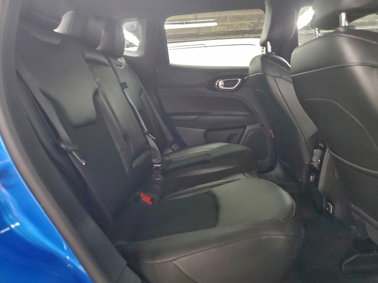 Jeep Compass Trailhawk Image 13