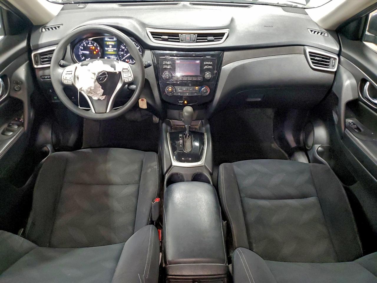 Nissan Rogue S Image 3