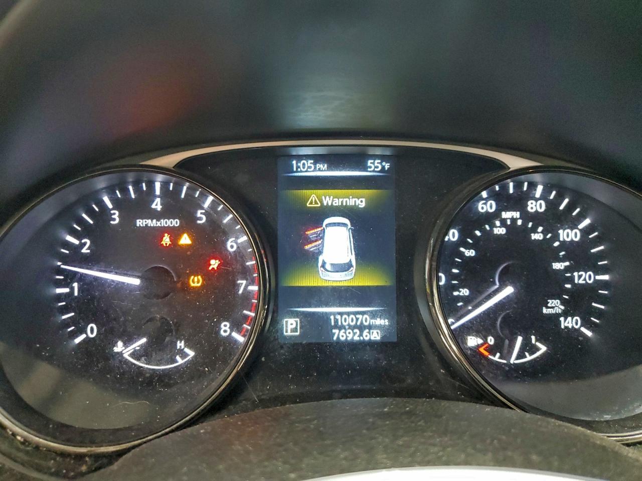 Nissan Rogue S Image 4