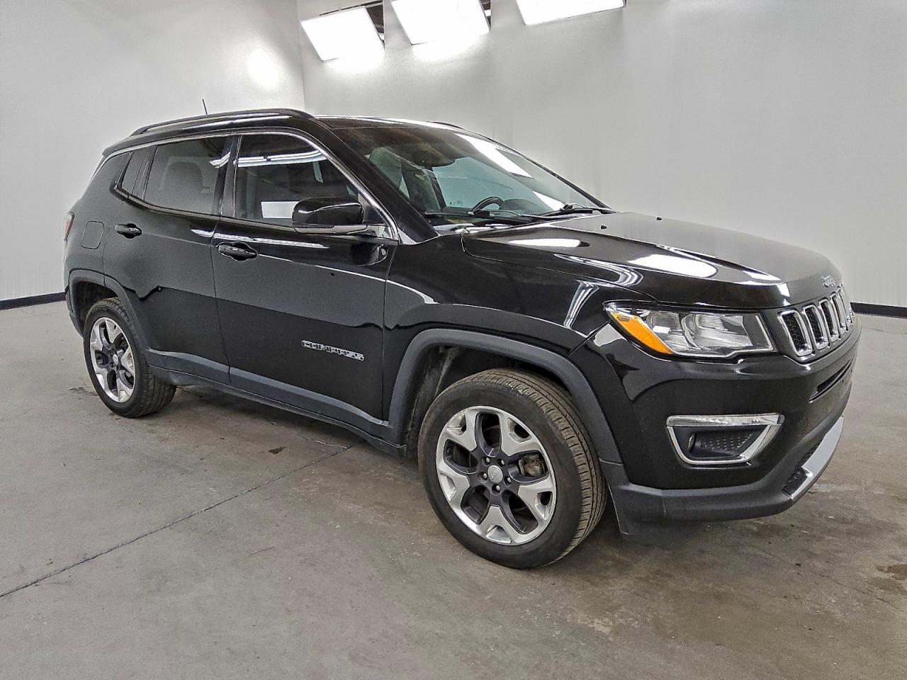 Jeep Compass Limited Image 3