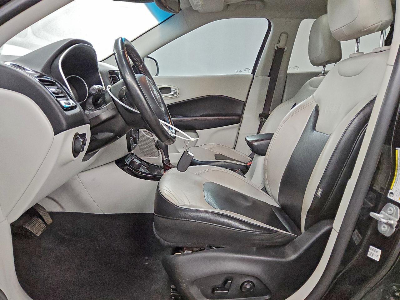 Jeep Compass Limited Image 5