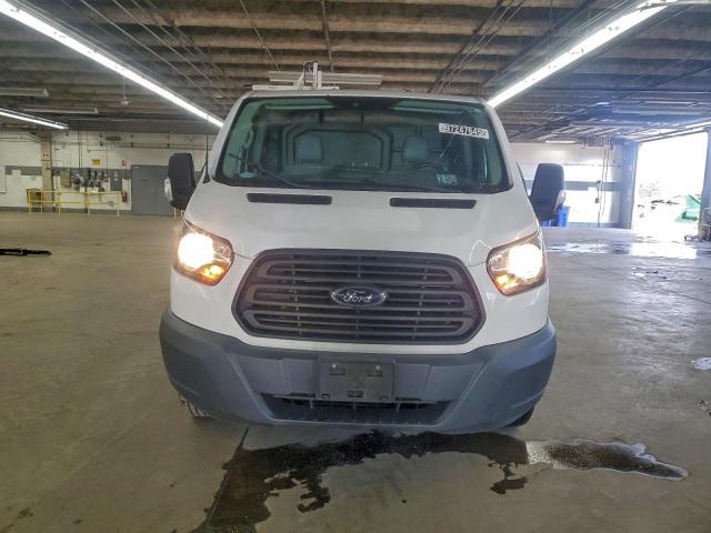 Ford Transit T-350 Image 11