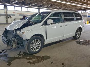  Salvage Dodge Caravan