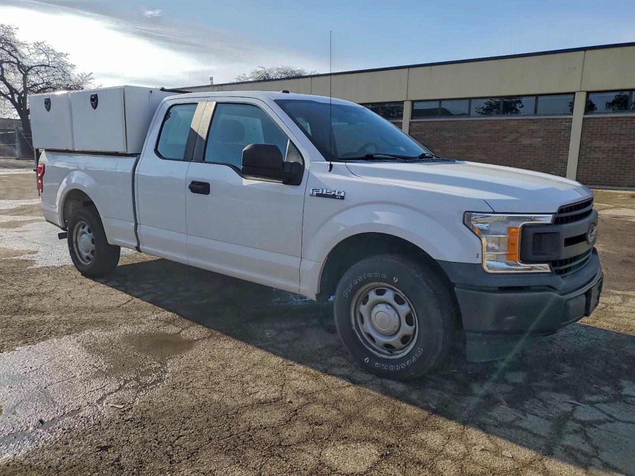 Ford F-150 Super Cab Image 11