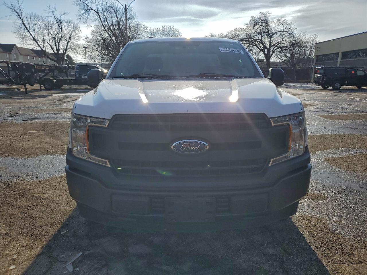 Ford F-150 Super Cab Image 4